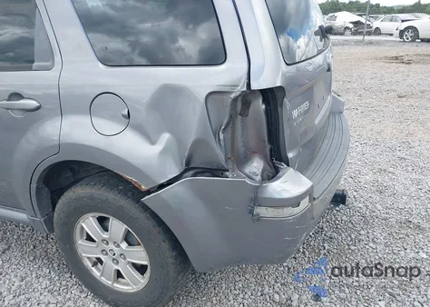 2008 Mercury Mariner V6 z USA, uszkodzony, nr VIN 4M2CU91178KJ14388